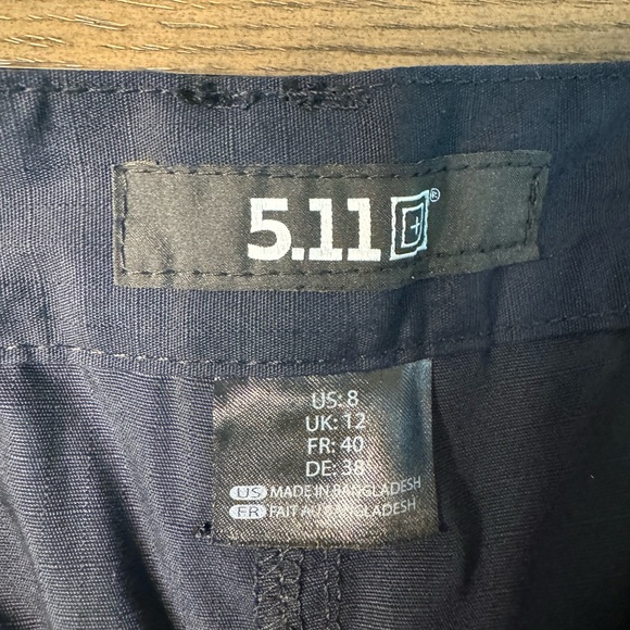 5.11 women’s tactical EMS police fire shorts  navy blue - Picture 3 of 4